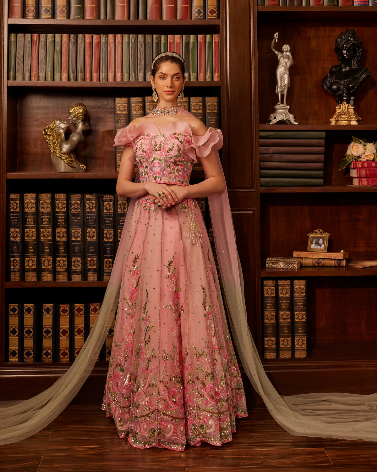 Cherieページ Lehengas – CHERIE D