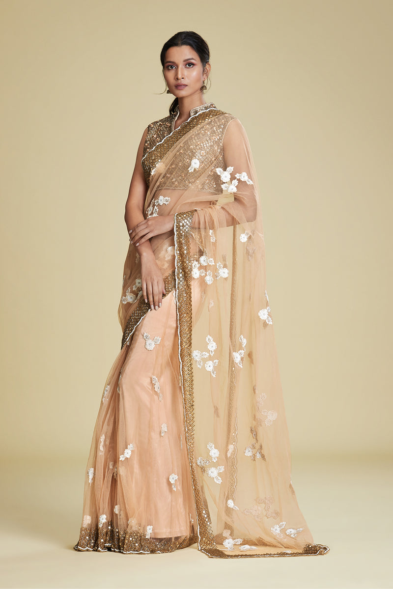 Why Lehenga Saree is the Perfect Outfit for this Wedding Season? A Gui –  Lashkaraa